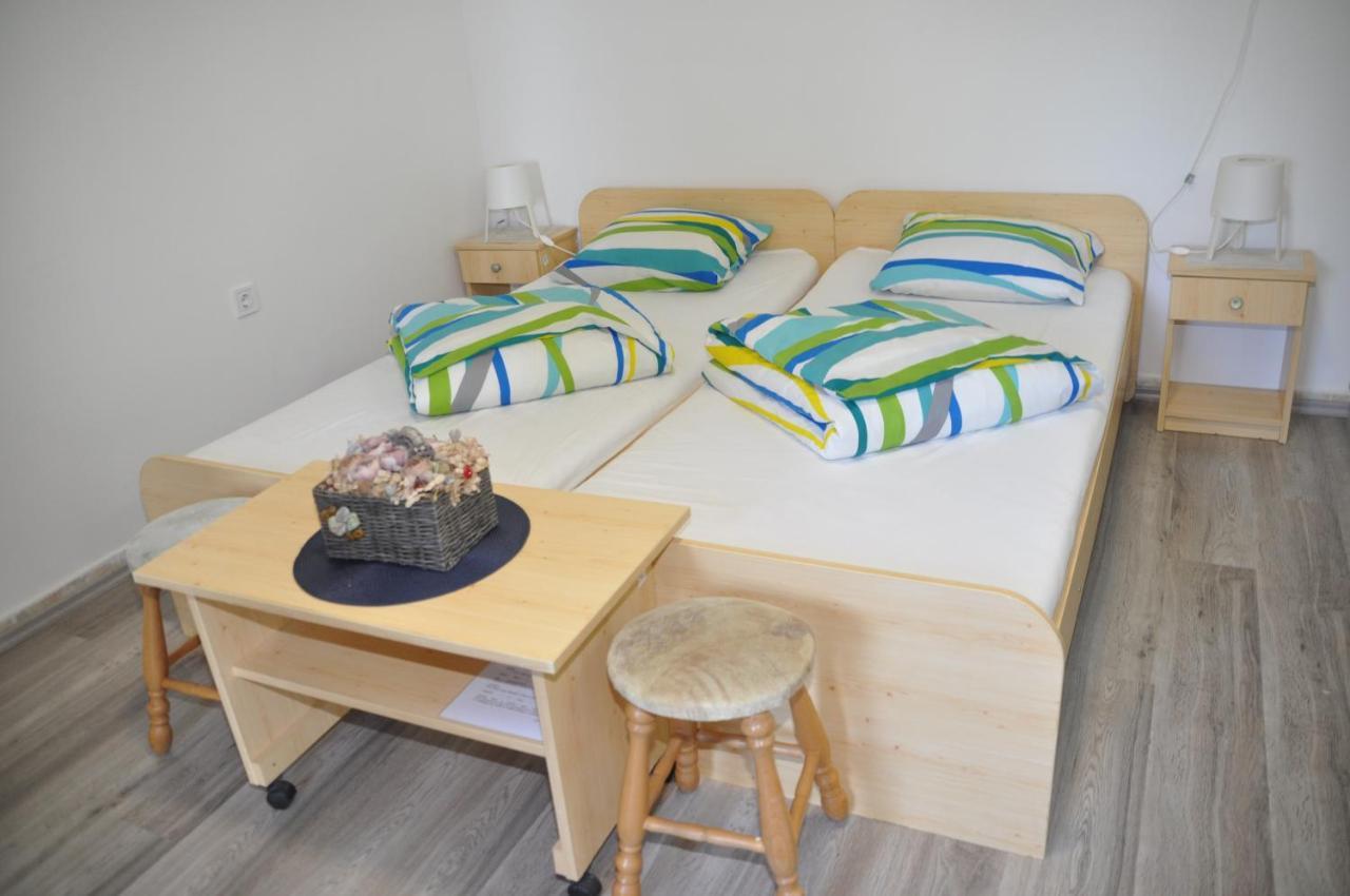 Fuz Apartman Balatonfůzfő Esterno foto