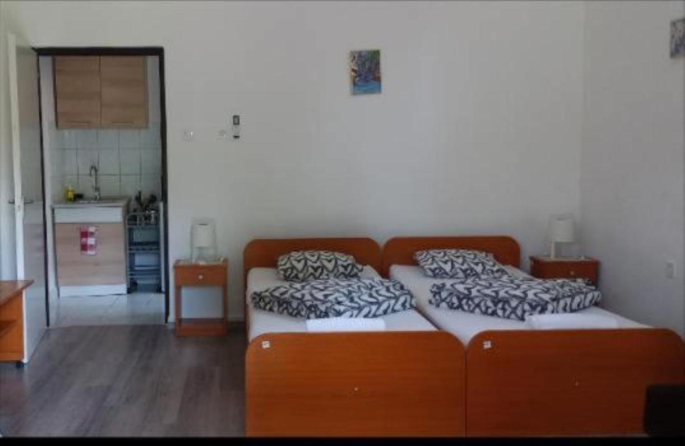 Fuz Apartman Balatonfůzfő Esterno foto